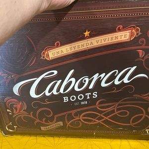 Never worn. Caiman belly  new